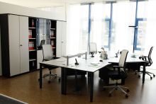 Lagerware-Bueromoebel-3